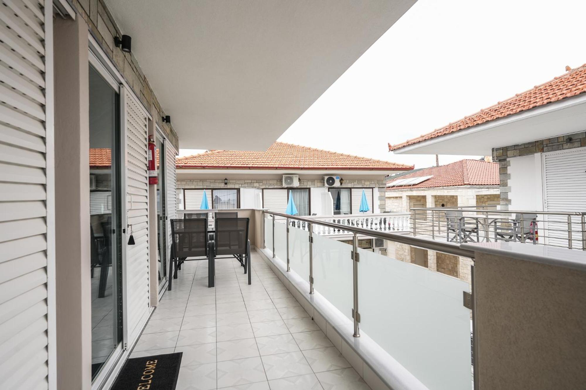 Haus Galini Apartment Сарти Екстериор снимка
